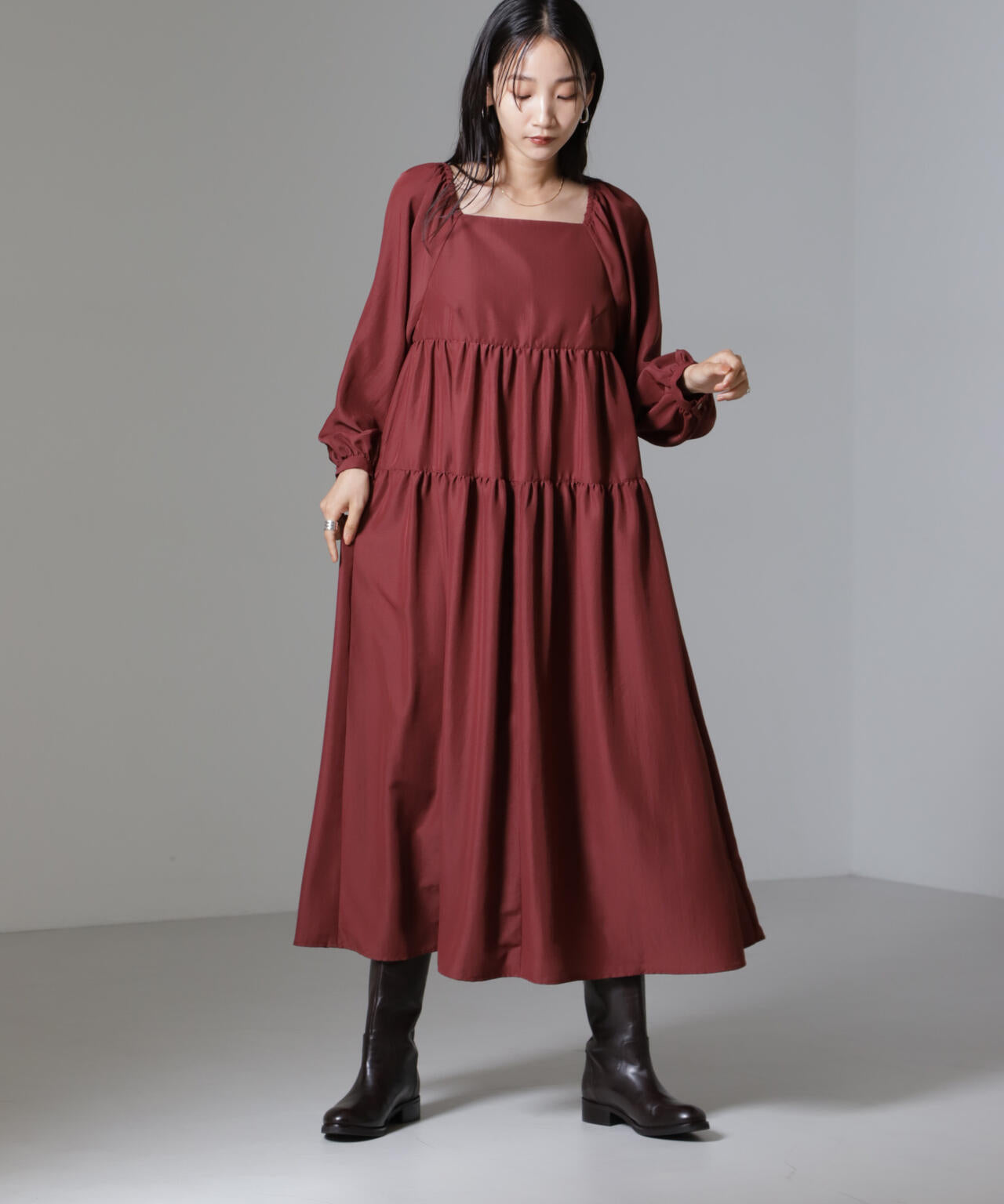 スクエアネック ティアード ワンピース