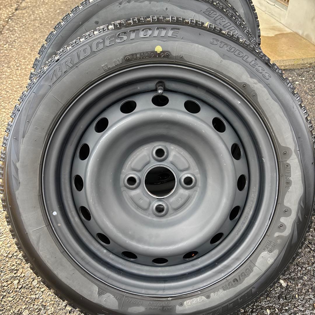 年末年始大感謝祭!! トヨタ純正　14インチ　鉄チン　ヤリス　スタッドレス 年末年始大感謝祭!! トヨタ純正 14インチ 鉄チン ヤリス スタッドレス