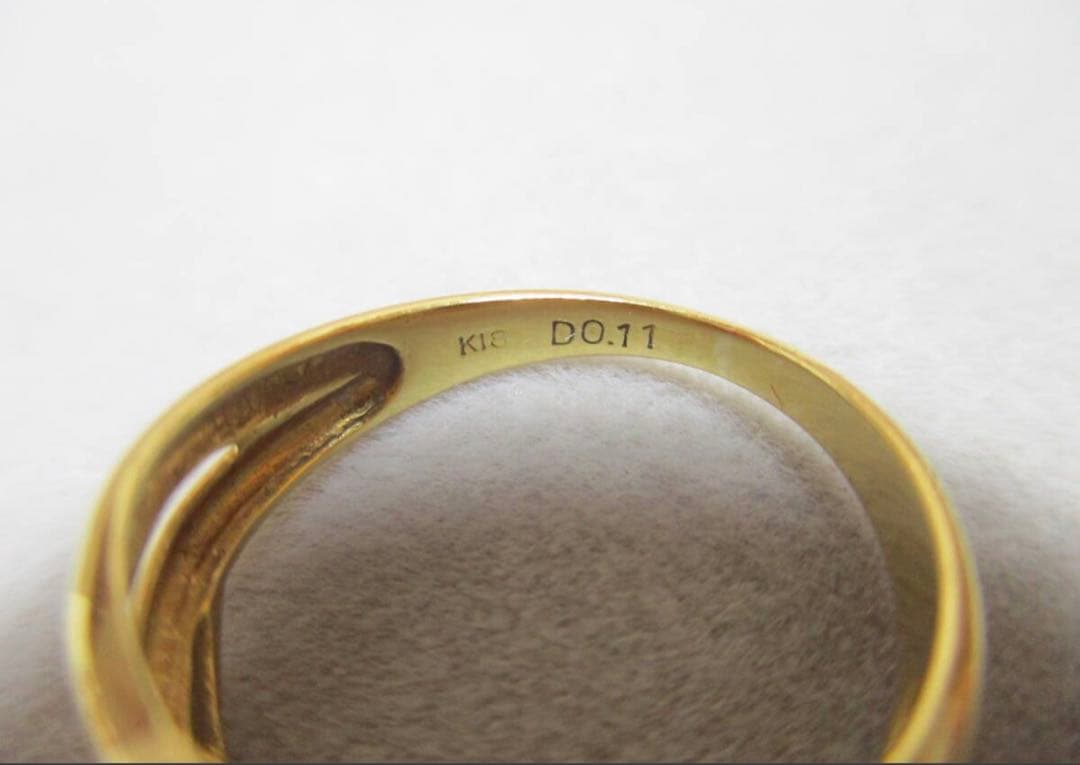 K18 Vデザインダイヤモンドリング　0.11ct