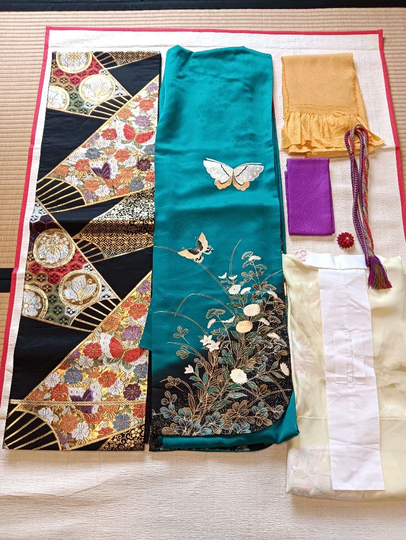 振袖フルセット エメラルドグリーン に金彩花蝶 丈164 裄64.5 - メルカリ