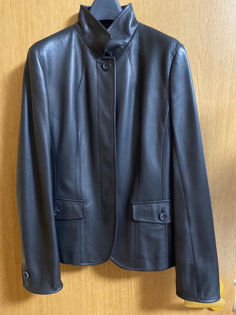 アポロ　バーバリーロンドン　黒 ラムレザー ジャケット BURBERRY - バーバリー ロンドン レザージャケット 襟ファー ブルゾン