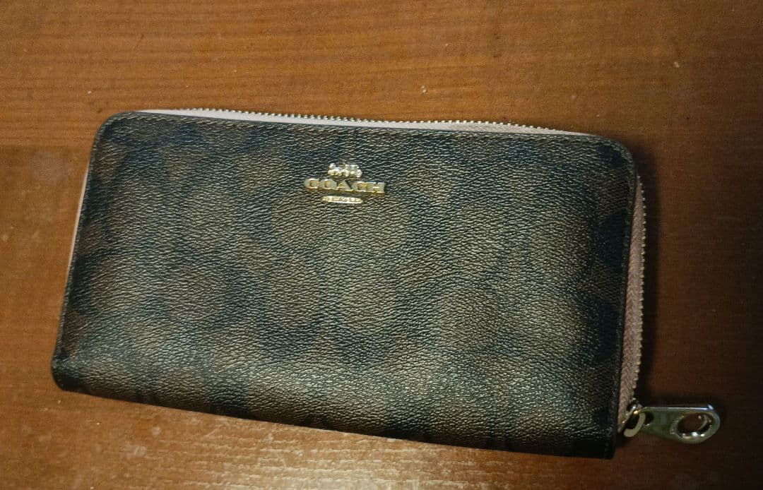 COACH 二つ折り財布 ブラウン 保存袋付き - メルカリ